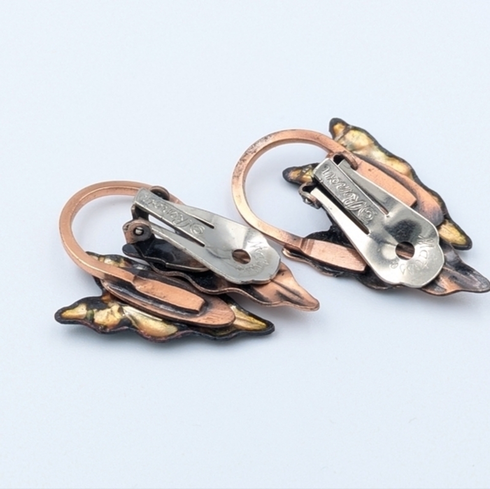 Vintage 1950s Matisse Renoir copper and enamel leaf clip on earrings - Picture 5 of 6